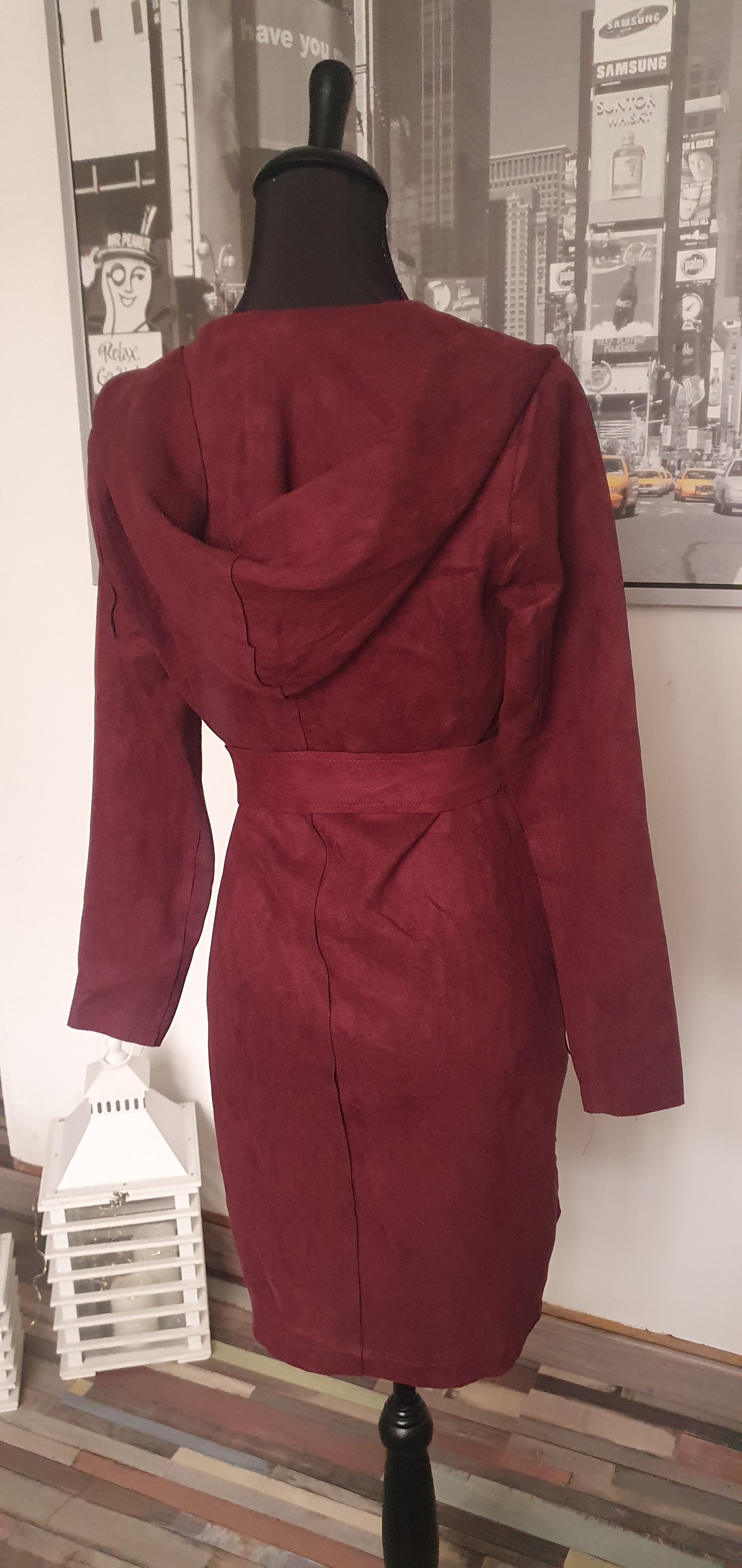 Manteau long bordeaux style suédine