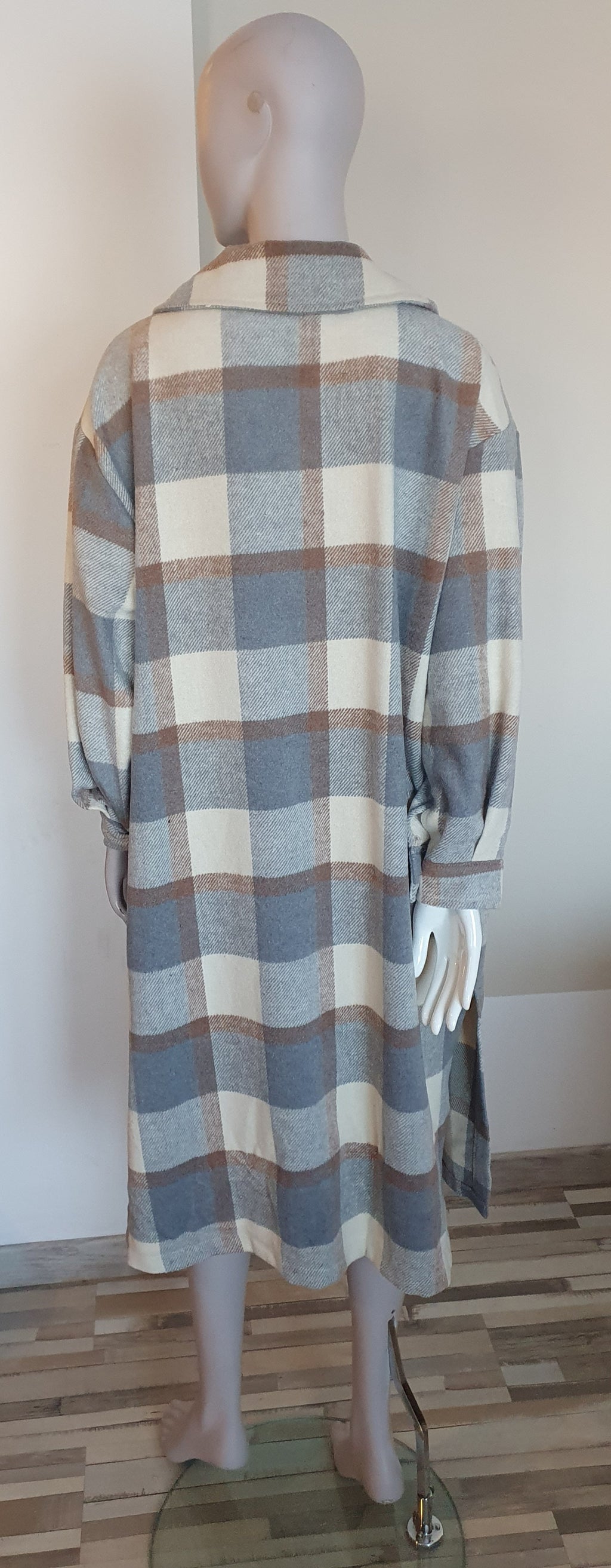 Veste longue à carreaux