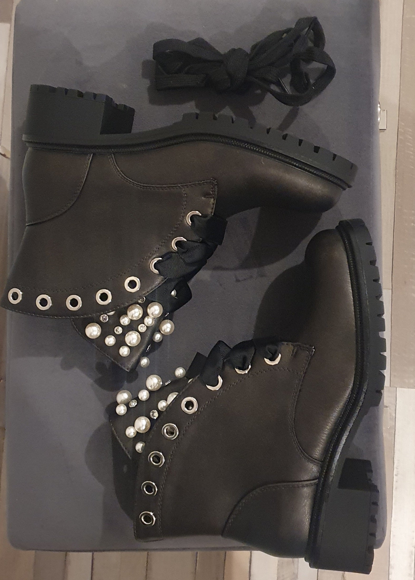 Bottines perles
