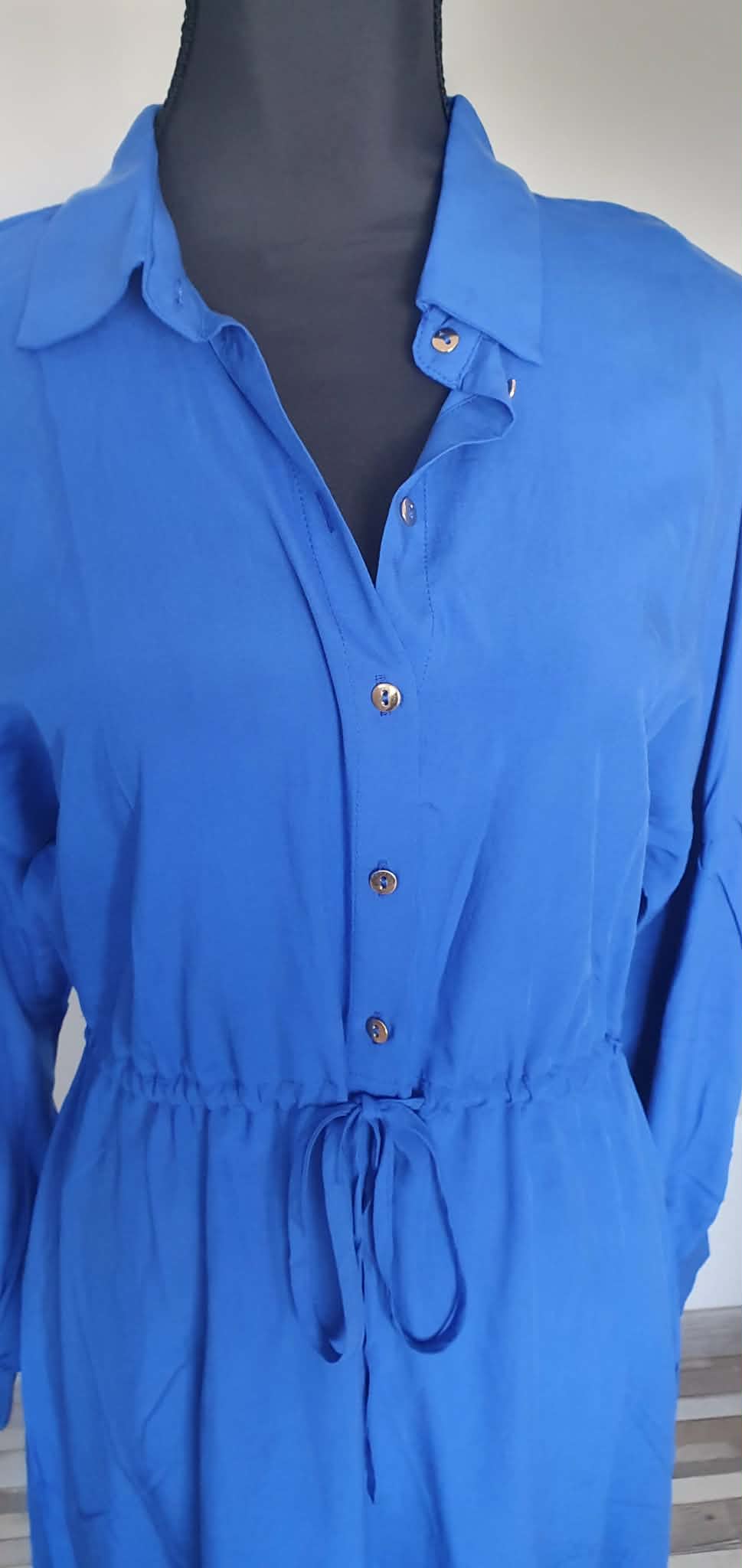 Robes bleus